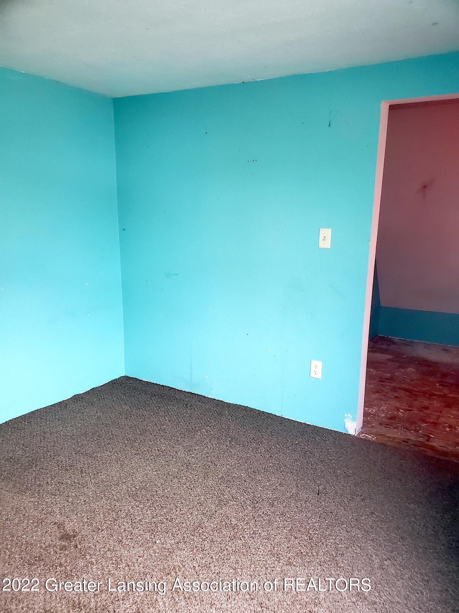 304 4th Street Blanchard, MI 49310 - Photo 17 of 23 3rd Bed