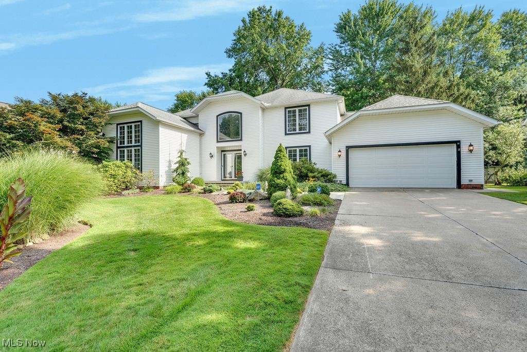 Welcome to 6260 Coldstream Drive in Highland Heights