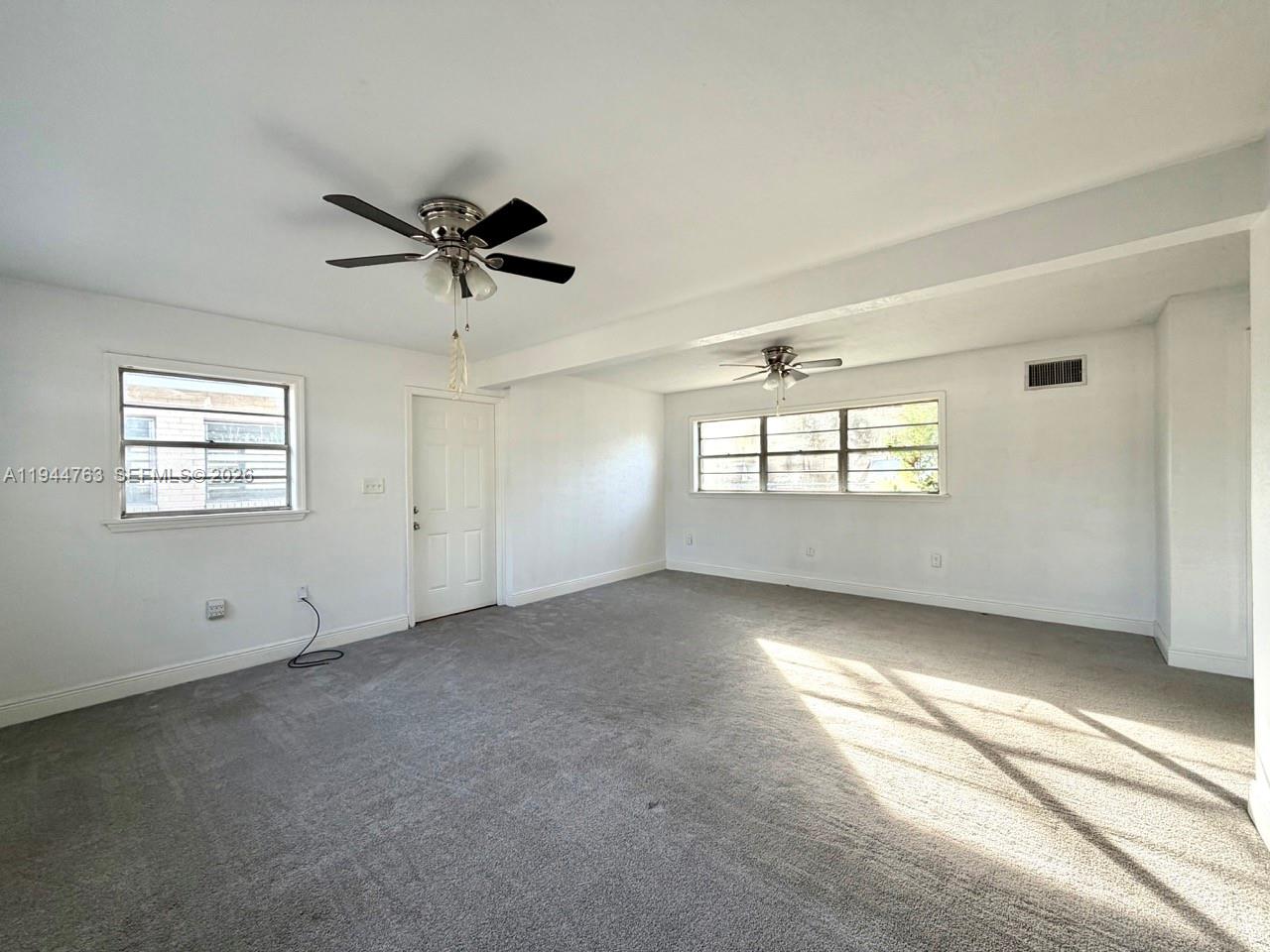 565 Forrest Drive Bartow, FL 33830 - Photo 4 of 44 a view of an empty room with a window