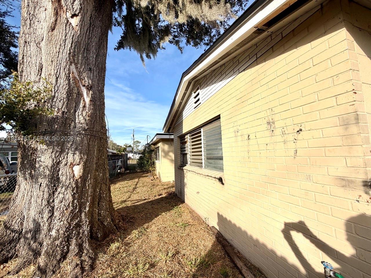 565 Forrest Drive Bartow, FL 33830 - Photo 43 of 44 a view of a porch