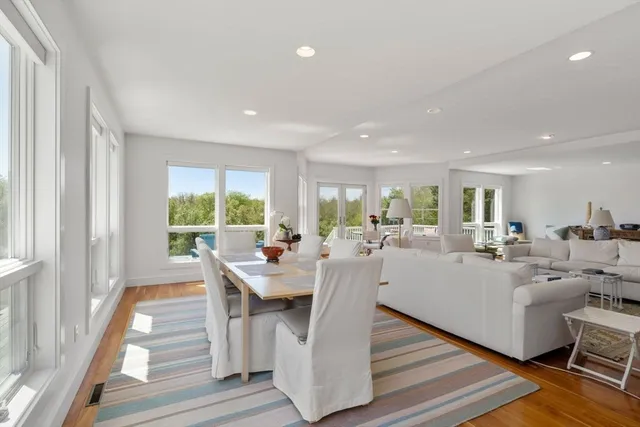 $3,950,000 | 1069 Horseneck Road, Westport, MA 02790