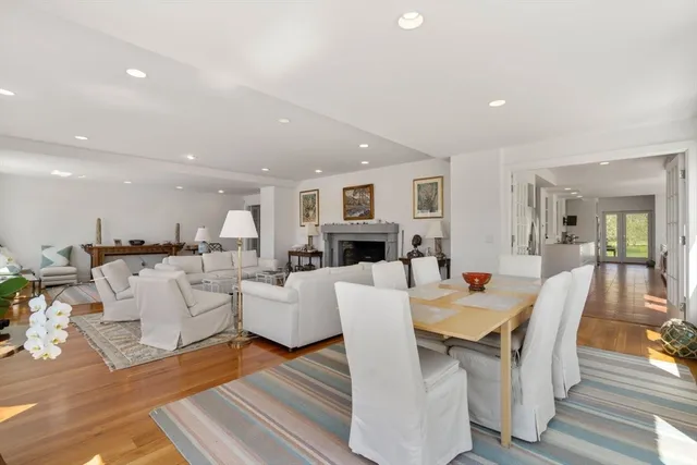 $3,950,000 | 1069 Horseneck Road, Westport, MA 02790