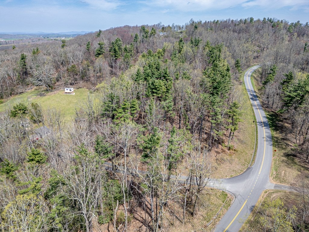 199 Ranger Road, Unit 1 2 3 4 5 6 Fancy Gap, VA 24328 - Photo 21 of 44 Gallery Image 21