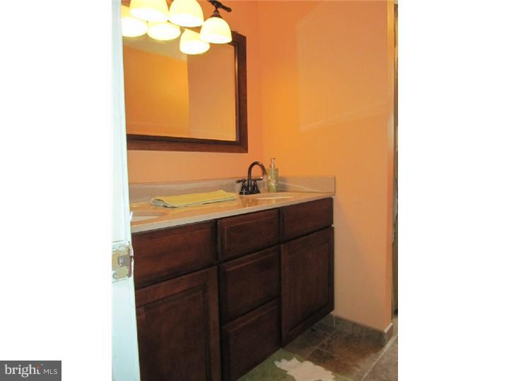 21 Knoll Road Stratford, NJ 08084 - Photo 14 of 22