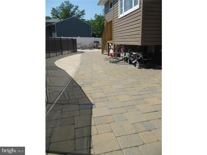 21 Knoll Road Stratford, NJ 08084 - Photo 6 of 22