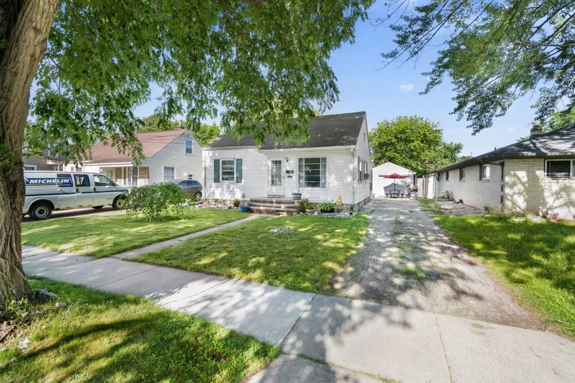 641 State Street Menasha, WI 54952 - Photo 18 of 33