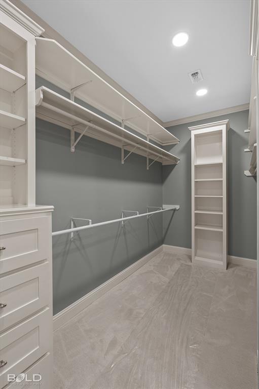 6012 East Ridge Drive Shreveport, LA 71106 - Photo 21 of 40 Walk-In Closets with built-ins