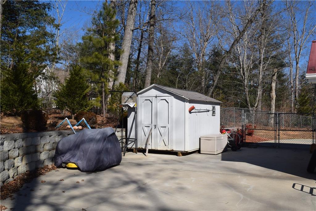 4438 Bridges View Road Morganton, NC 28655 - Photo 7 of 16 Gallery Image 7