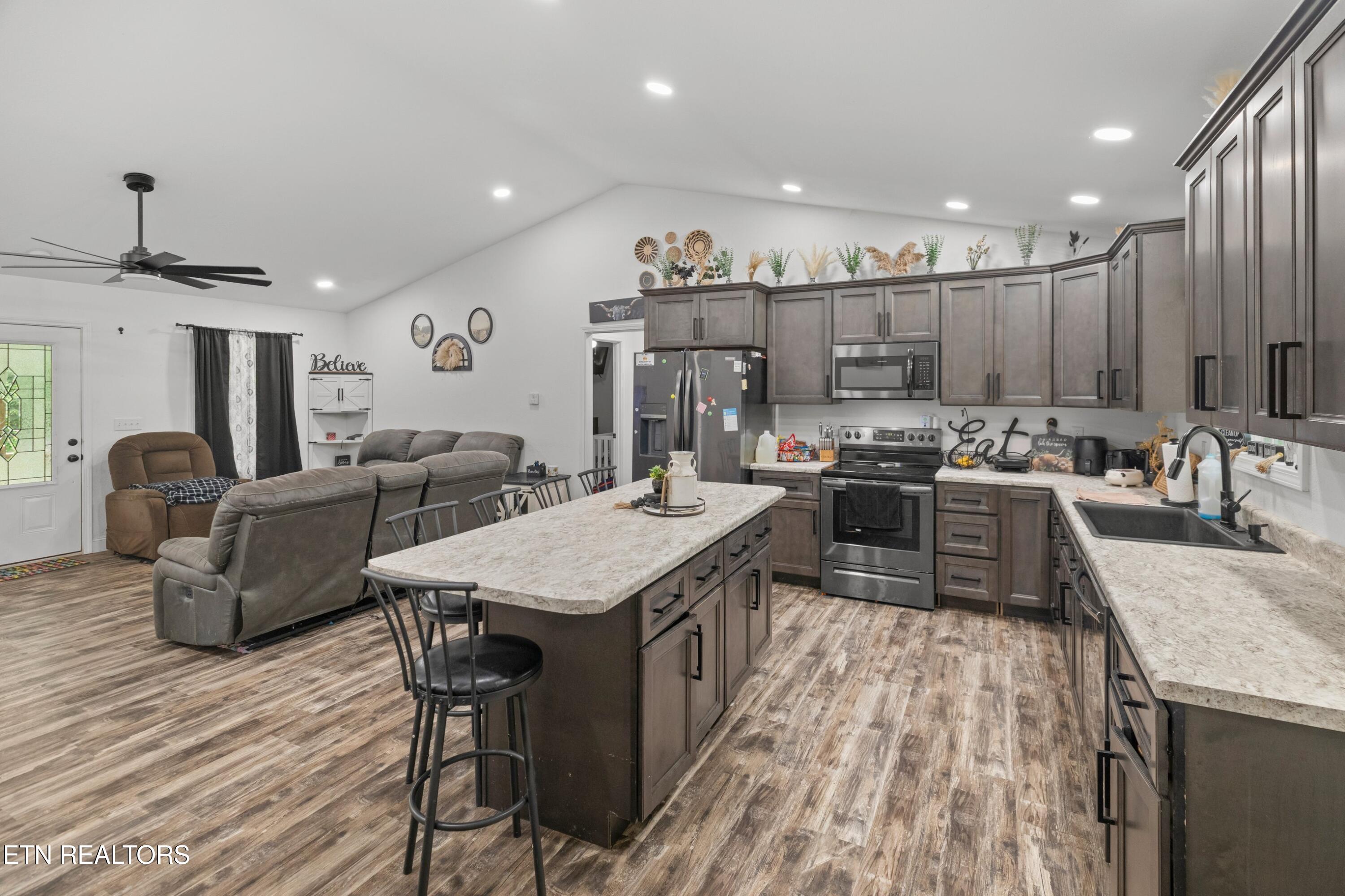 753 Dalton Ridge Road Thorn Hill, TN 37881 - Photo 6 of 34 010-753DaltonRidgeRoad-ThornHill-TN-3788