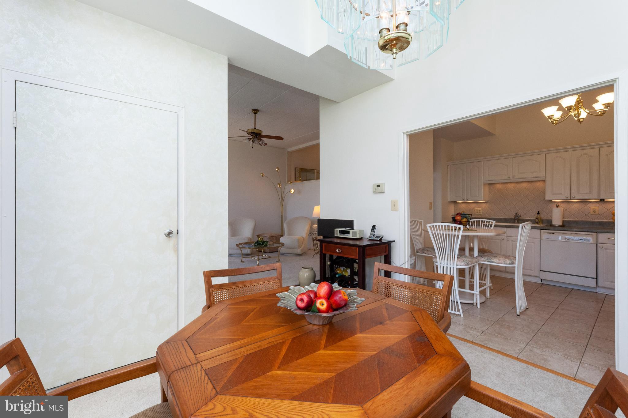 11564 Rolling Green Court, Unit 100 Reston, VA 20191 - Photo 17 of 36