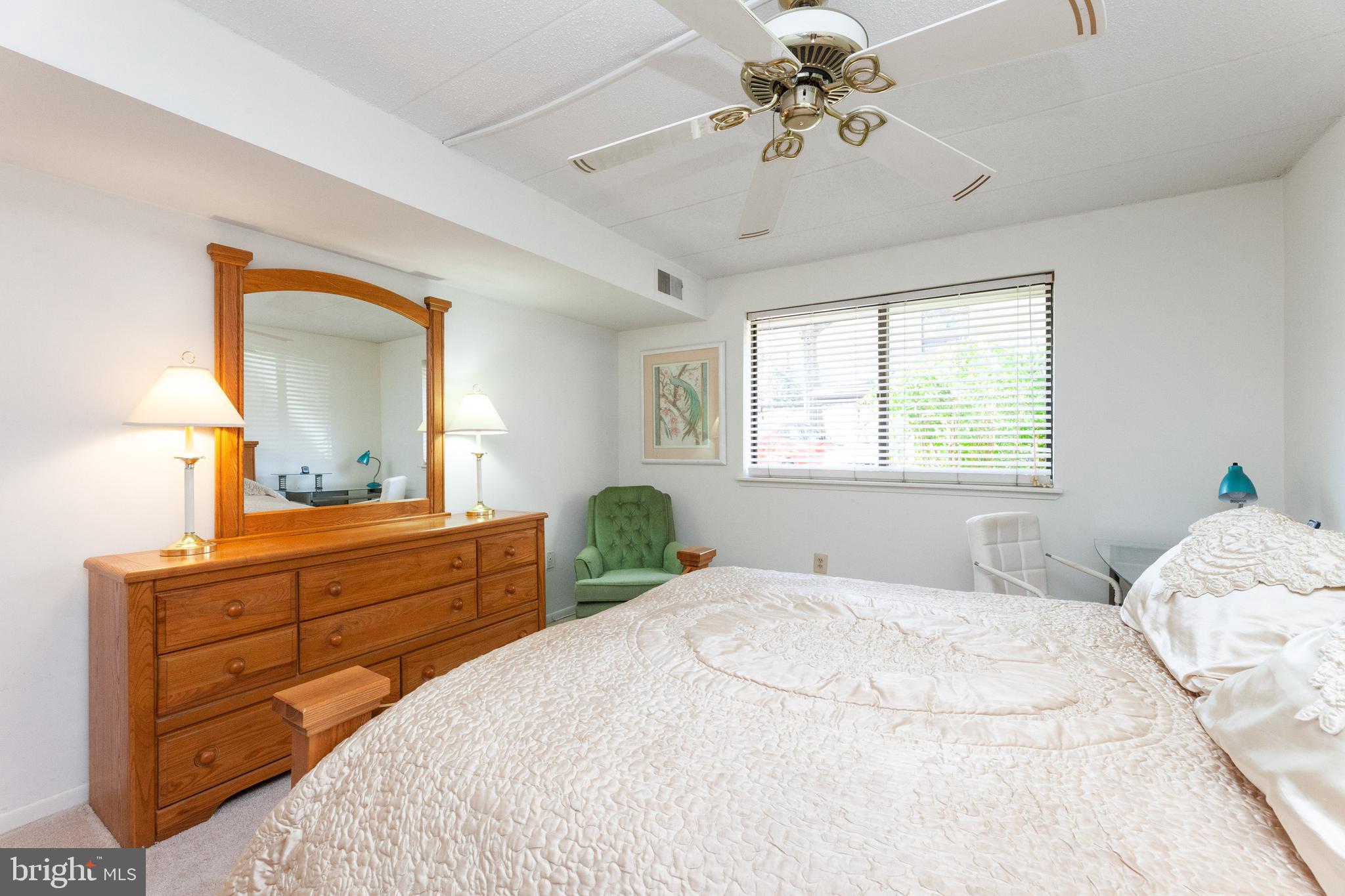 11564 Rolling Green Court, Unit 100 Reston, VA 20191 - Photo 24 of 36