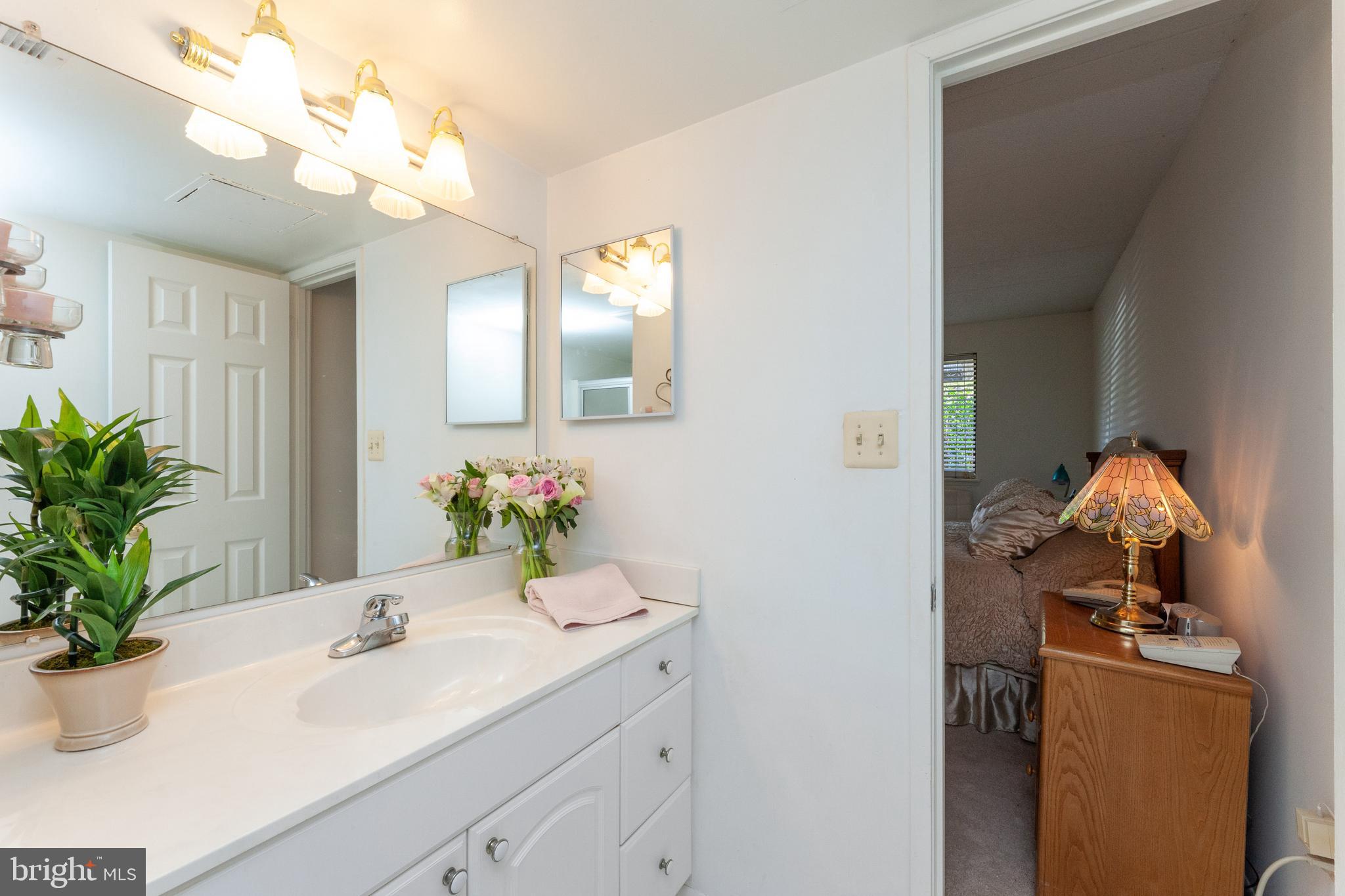11564 Rolling Green Court, Unit 100 Reston, VA 20191 - Photo 28 of 36