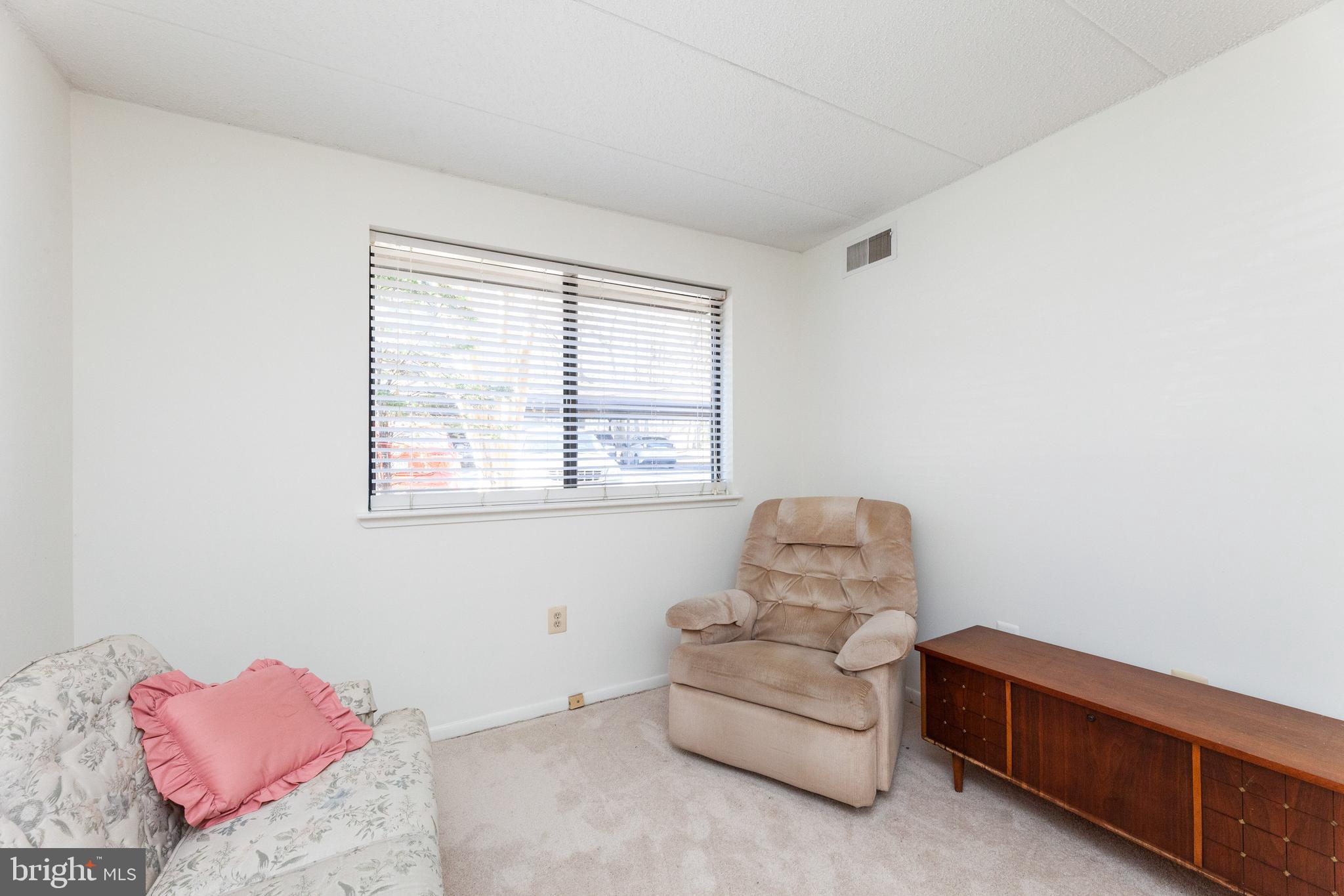 11564 Rolling Green Court, Unit 100 Reston, VA 20191 - Photo 31 of 36