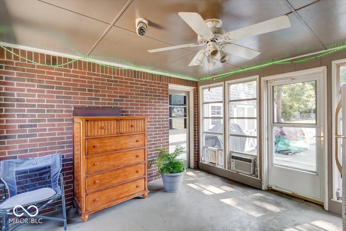 418 Brewer Drive Greenwood, IN 46142 - Photo 18 of 37