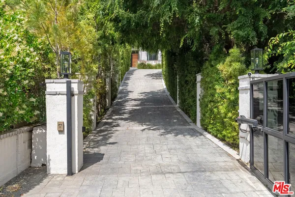 $27,500 | 1739 San Ysidro Drive, Beverly Hills, CA 90210