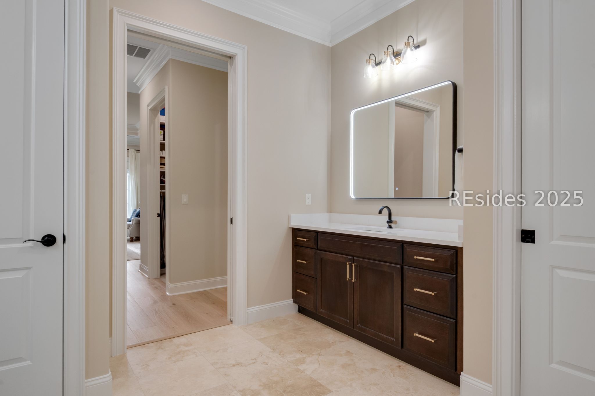 1037 Berkeley Hall Boulevard Bluffton, SC 29909 - Photo 32 of 47 2nd sink area in master bath