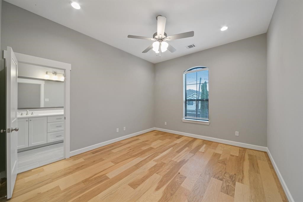 1119 East 27th Street Houston, TX 77009 - Photo 16 of 27 Photo is of like property: 4119 Marina St MLS#52308067