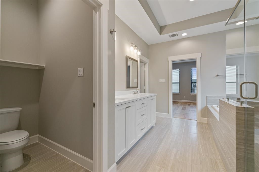 1119 East 27th Street Houston, TX 77009 - Photo 23 of 27 Photo is of like property: 4119 Marina St MLS#52308067