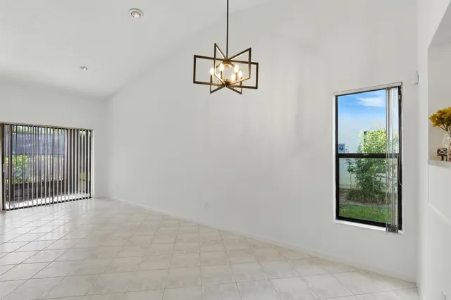 $2,000 | 3646 English Road, Unit D, Lake Worth, FL 33467