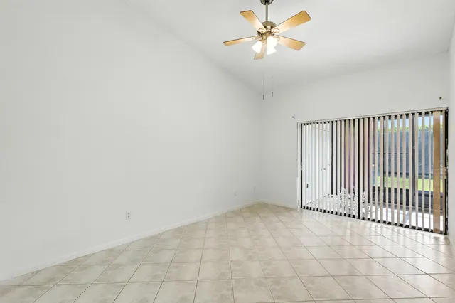 $2,000 | 3646 English Road, Unit D, Lake Worth, FL 33467