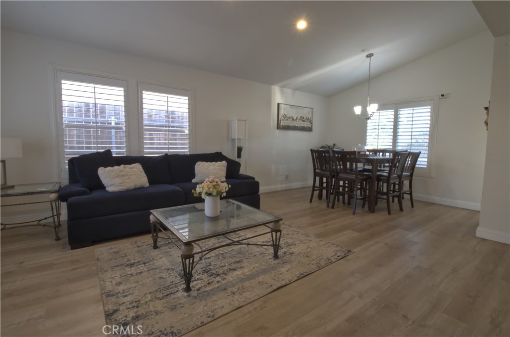 16429 Trelaney Road Fontana, CA 92337 - Photo 4 of 29 Gallery Image 4