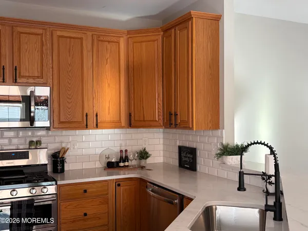$479,000 | 87 Huntington Drive, Jackson, NJ 08527