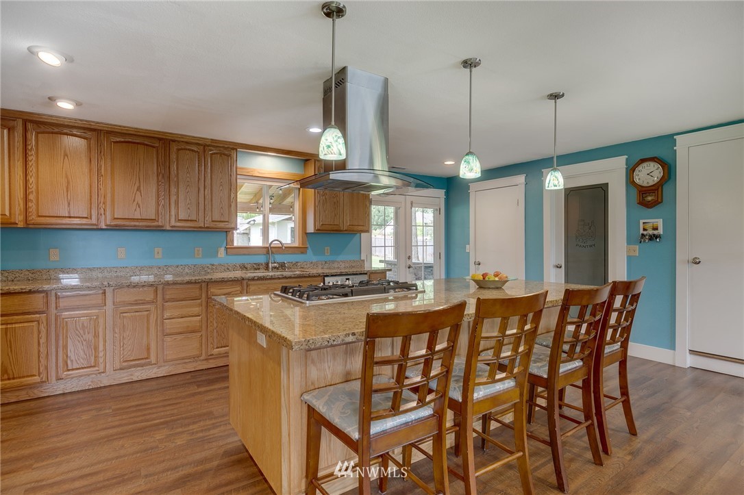 17403 Gravenstein Road Bothell, WA 98012 - Photo 7 of 21