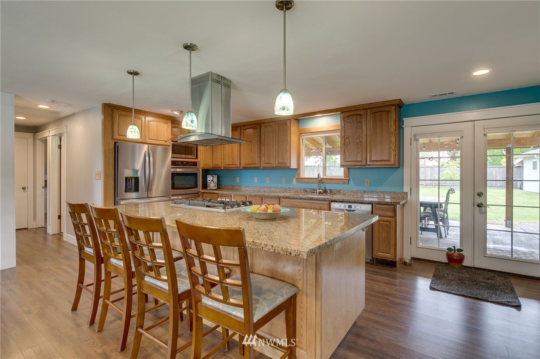 17403 Gravenstein Road Bothell, WA 98012 - Photo 8 of 21
