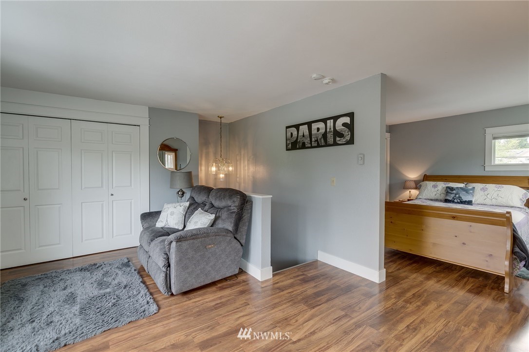 17403 Gravenstein Road Bothell, WA 98012 - Photo 10 of 21