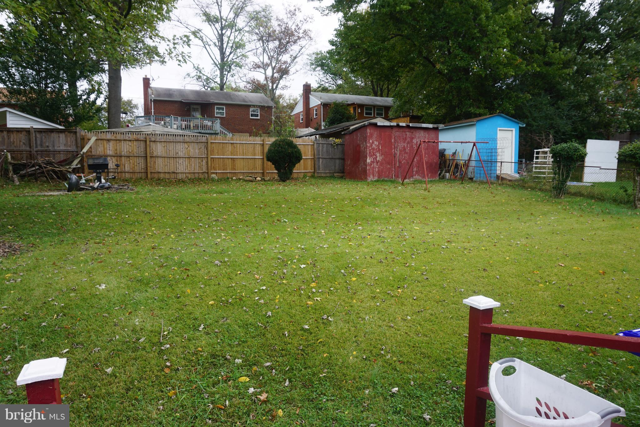 11905 Ivanhoe Street Silver Spring, MD 20902 - Photo 15 of 15 Large backyard