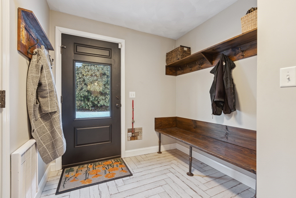 32 Tamarack Road Reading, MA 01867 - Photo 18 of 42 Gallery Image 18