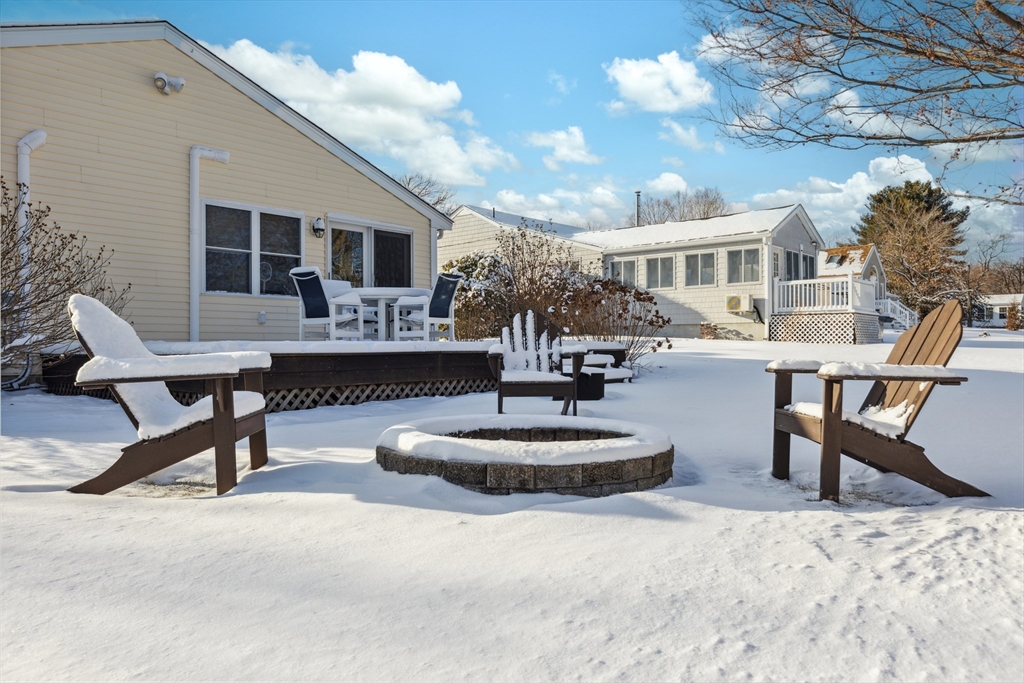 32 Tamarack Road Reading, MA 01867 - Photo 9 of 42 Gallery Image 9