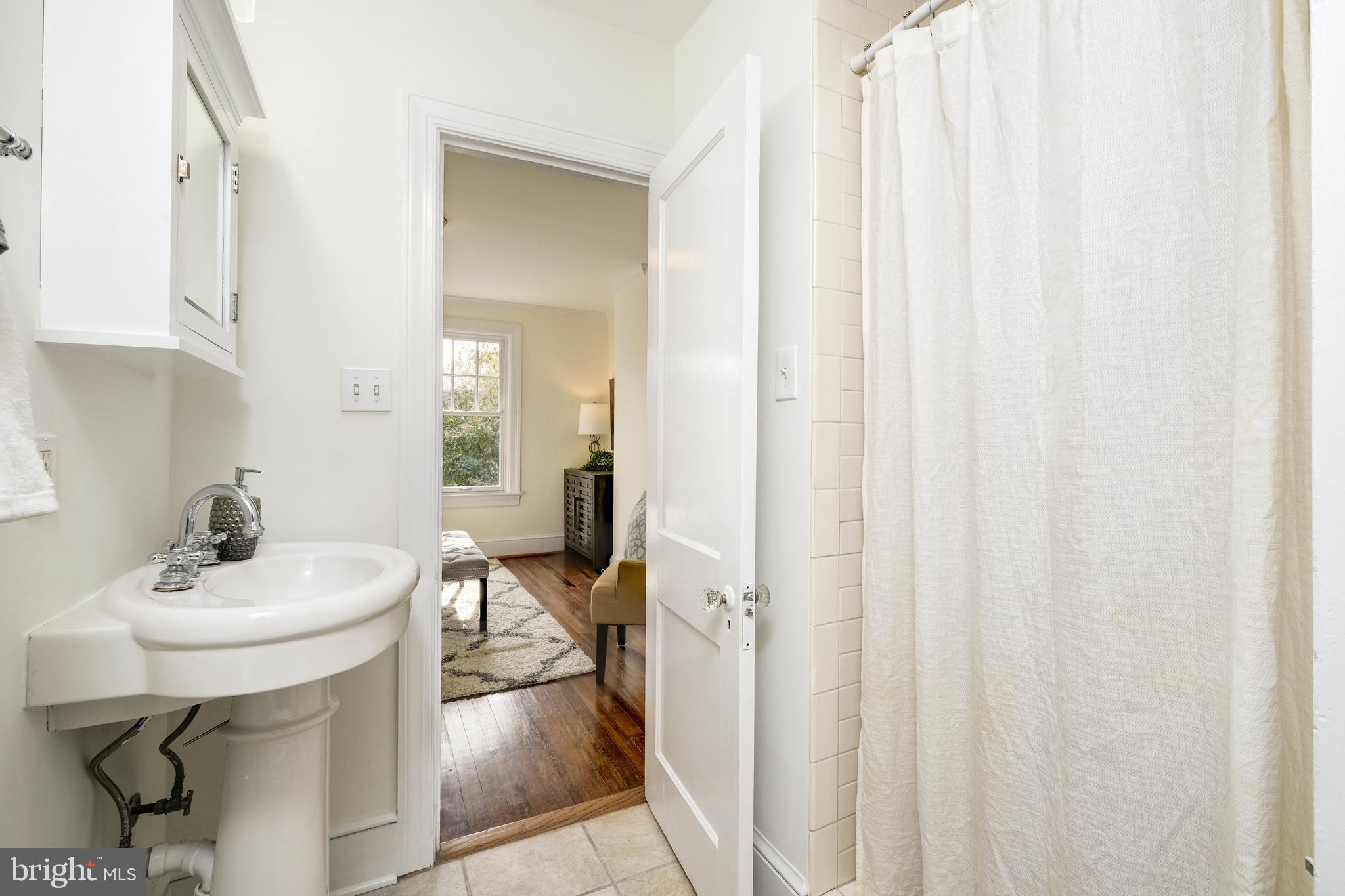 2009 Klingle Road Northwest Washington, DC 20010 - Photo 13 of 20 Primary bath w/walk-in shower