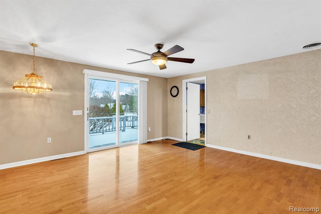 2650 Alger Road Port Huron, MI 48060 - Photo 12 of 49