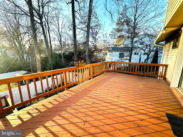 $760,000 | 8601 Kenilworth Drive, Springfield, VA 22151