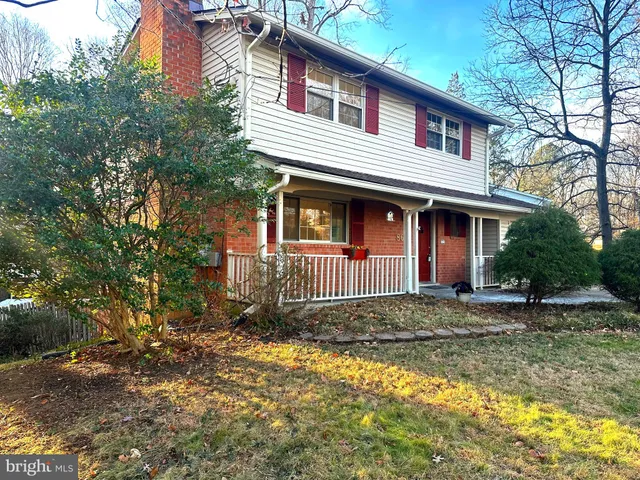 $760,000 | 8601 Kenilworth Drive, Springfield, VA 22151