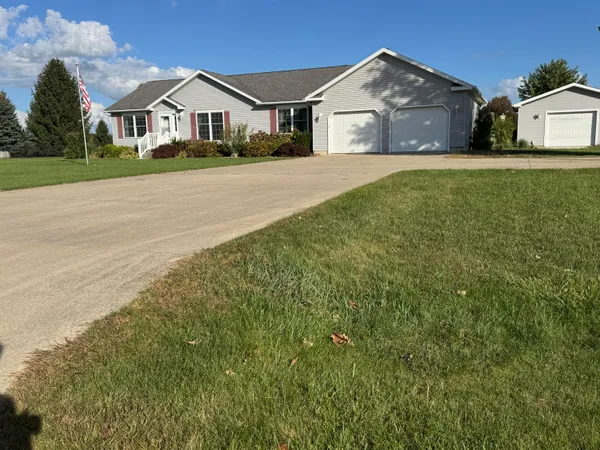 $299,000 | 3118 Planeview Drive, Adrian, MI 49221