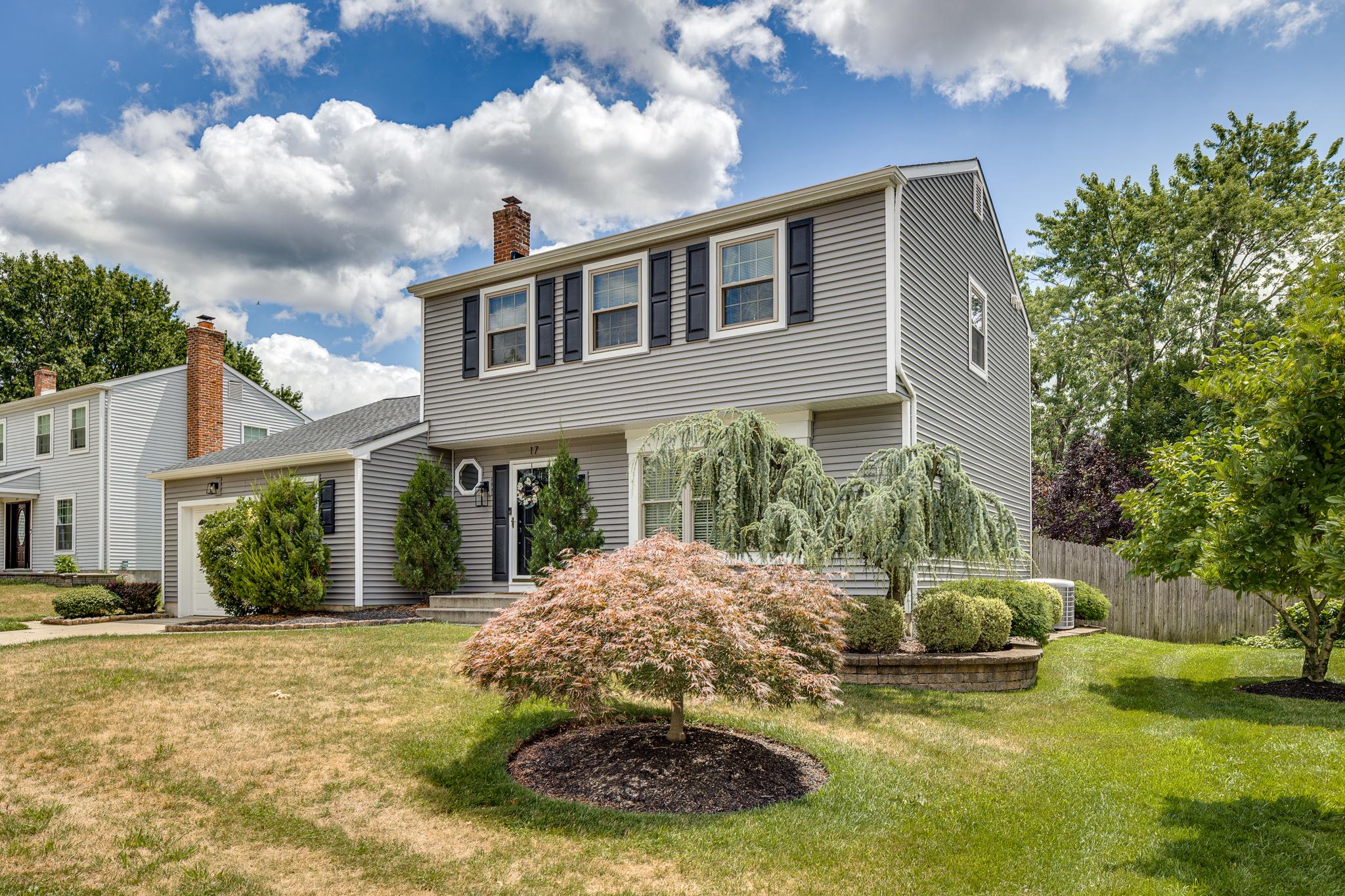 Welcome to 17 Utica Rd!