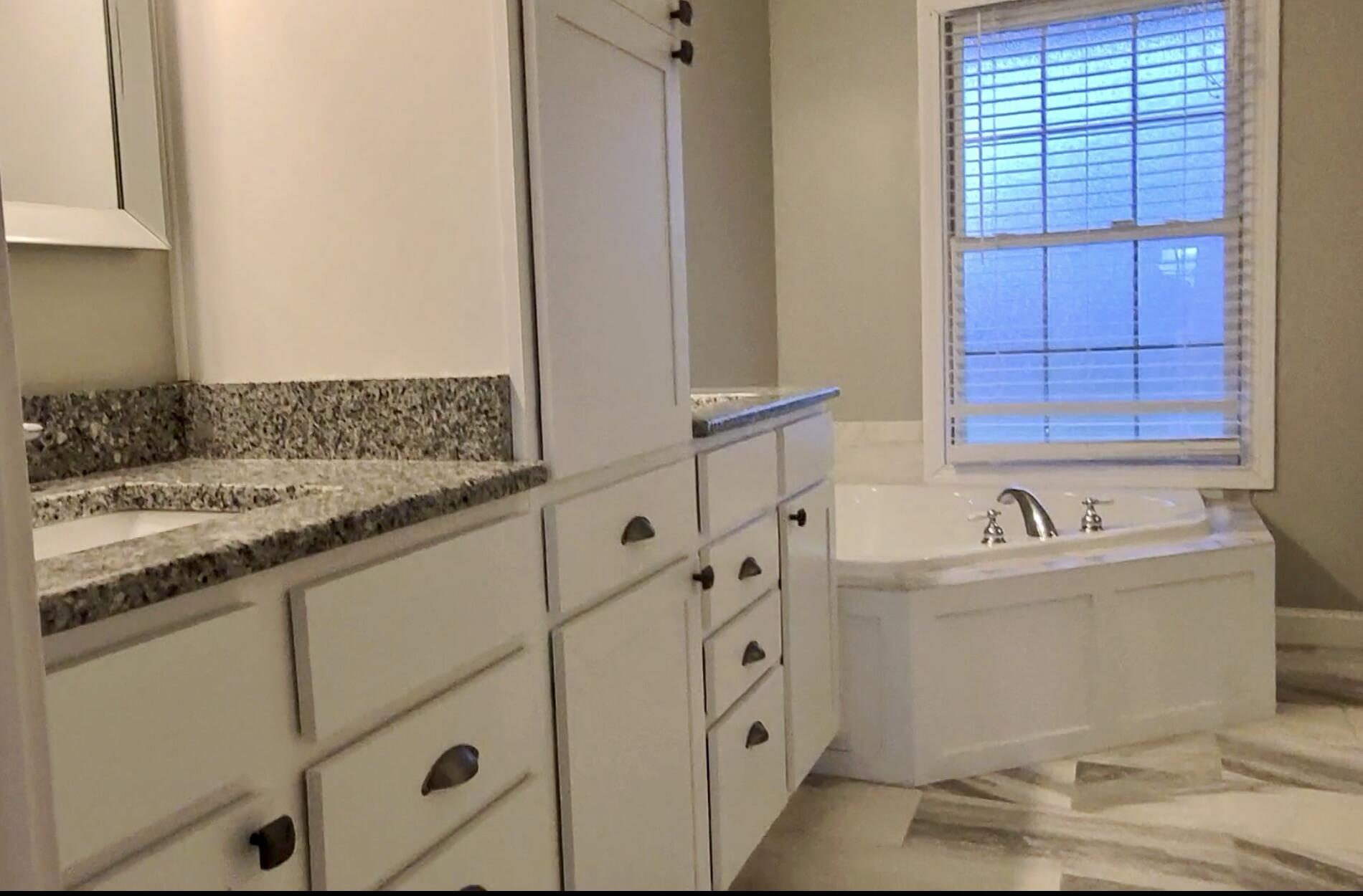 2105 Red House Road Richmond, KY 40475 - Photo 30 of 56 Primary Bath