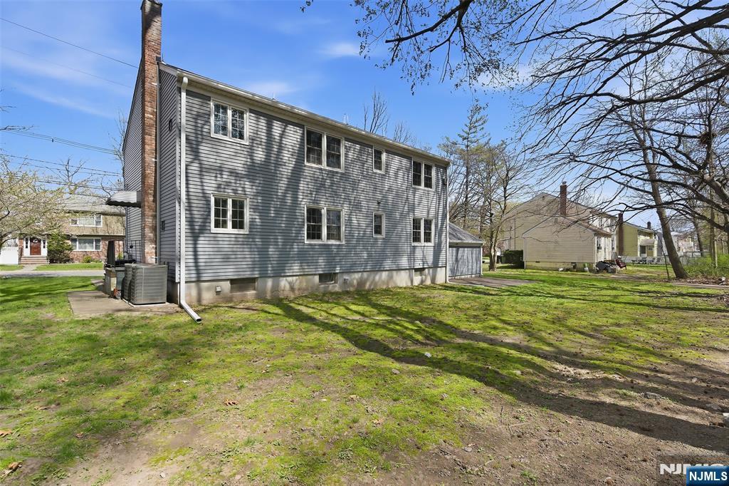 72 Prospect Street, Unit 2 Paramus, NJ 07652 - Photo 25 of 27