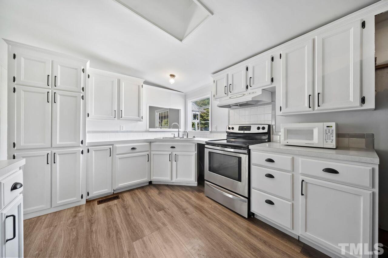 96 Stone Place Road Dunn, NC 28334 - Photo 2 of 15 Gallery Image 2