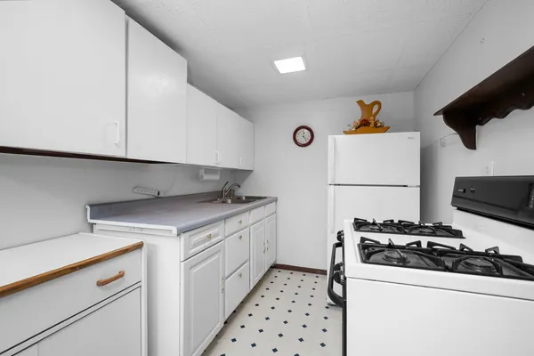$289,000 | 3709 9th Avenue, Moline, IL 61265