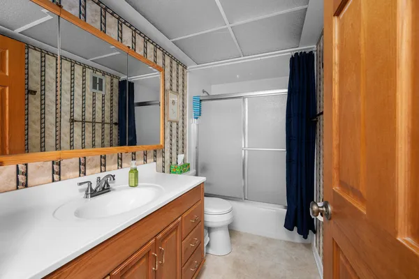 $289,000 | 3709 9th Avenue, Moline, IL 61265