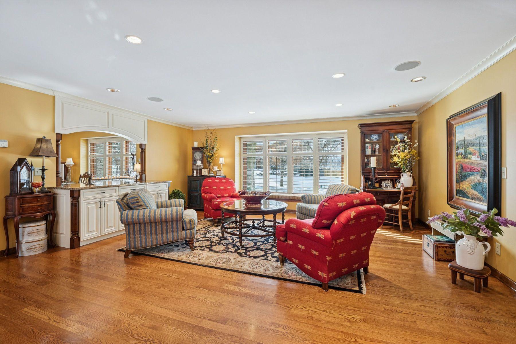 8725 Sandro Road Bloomington, MN 55438 - Photo 14 of 81