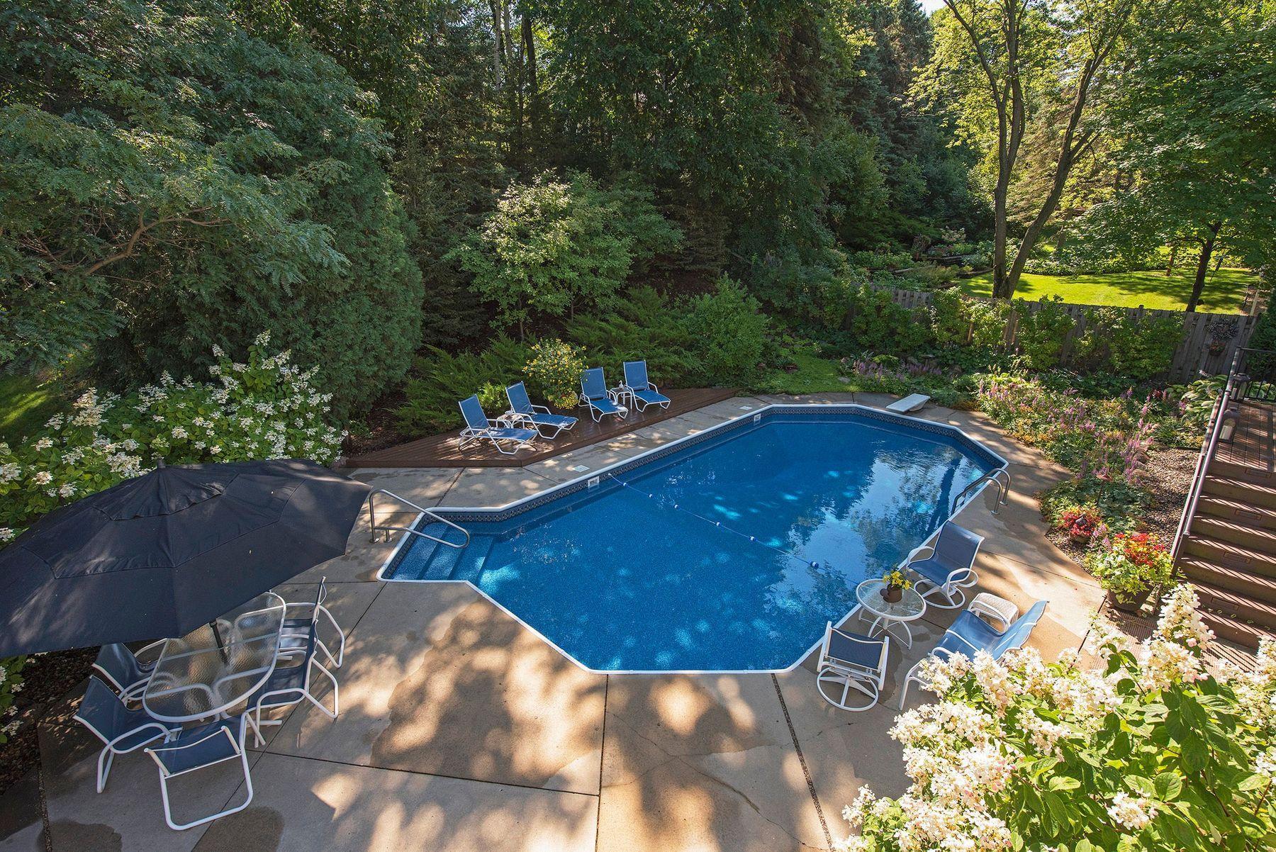 8725 Sandro Road Bloomington, MN 55438 - Photo 15 of 81