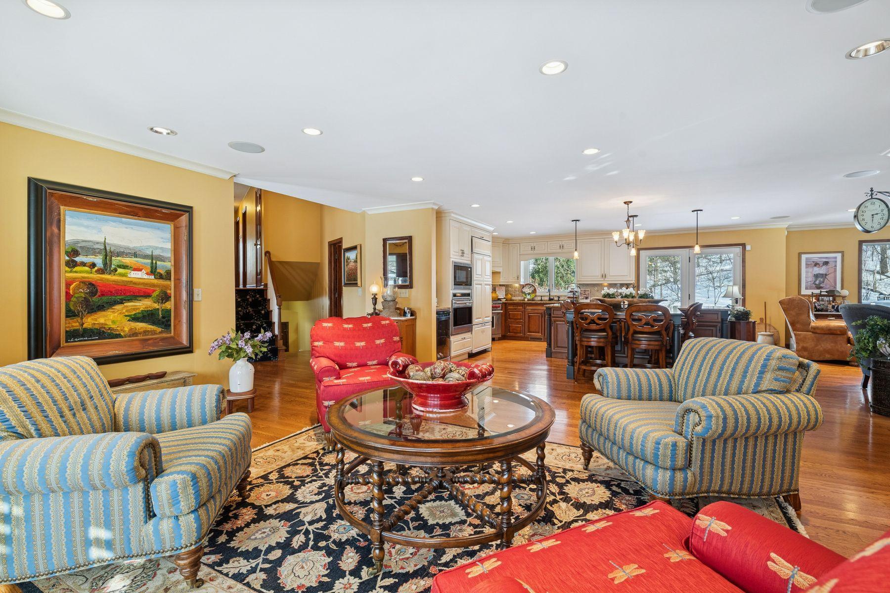 8725 Sandro Road Bloomington, MN 55438 - Photo 19 of 81