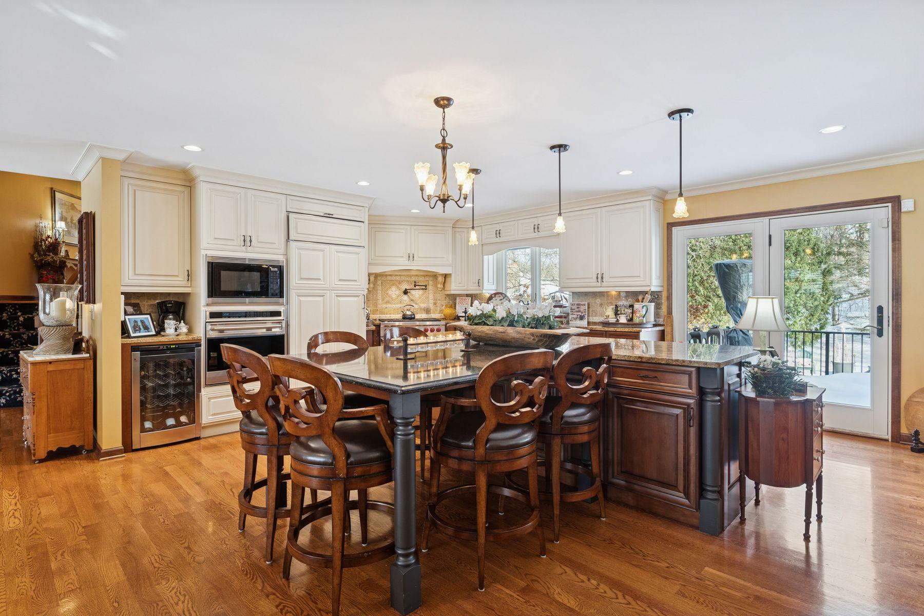 8725 Sandro Road Bloomington, MN 55438 - Photo 21 of 81