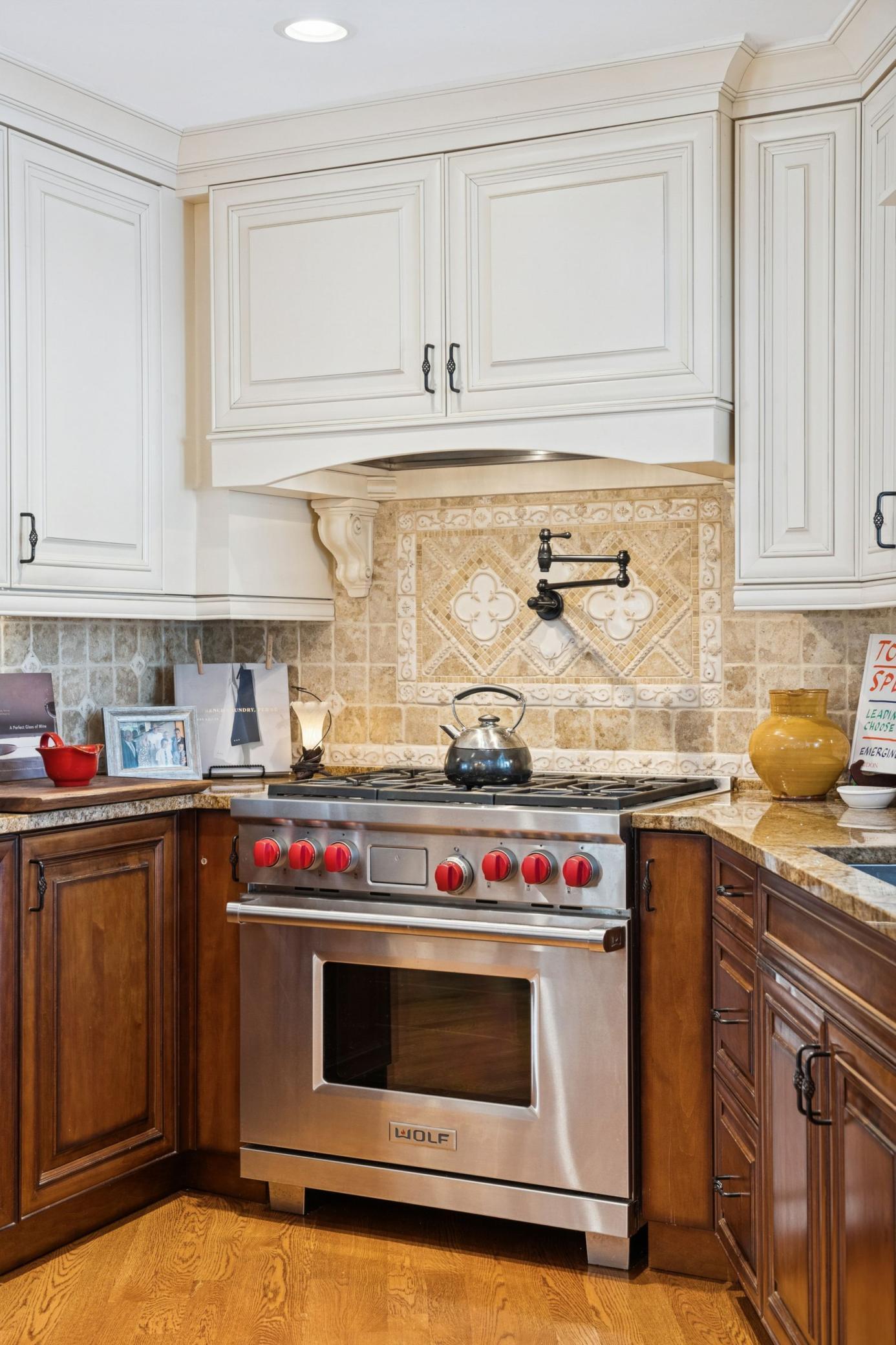 8725 Sandro Road Bloomington, MN 55438 - Photo 22 of 81