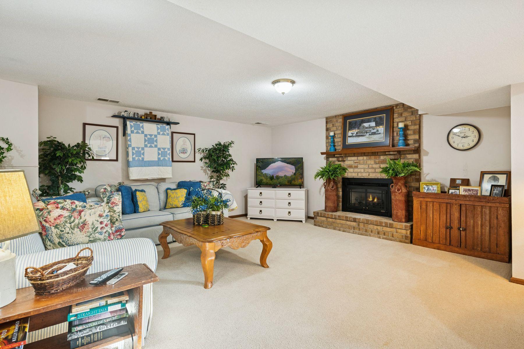 8725 Sandro Road Bloomington, MN 55438 - Photo 51 of 81