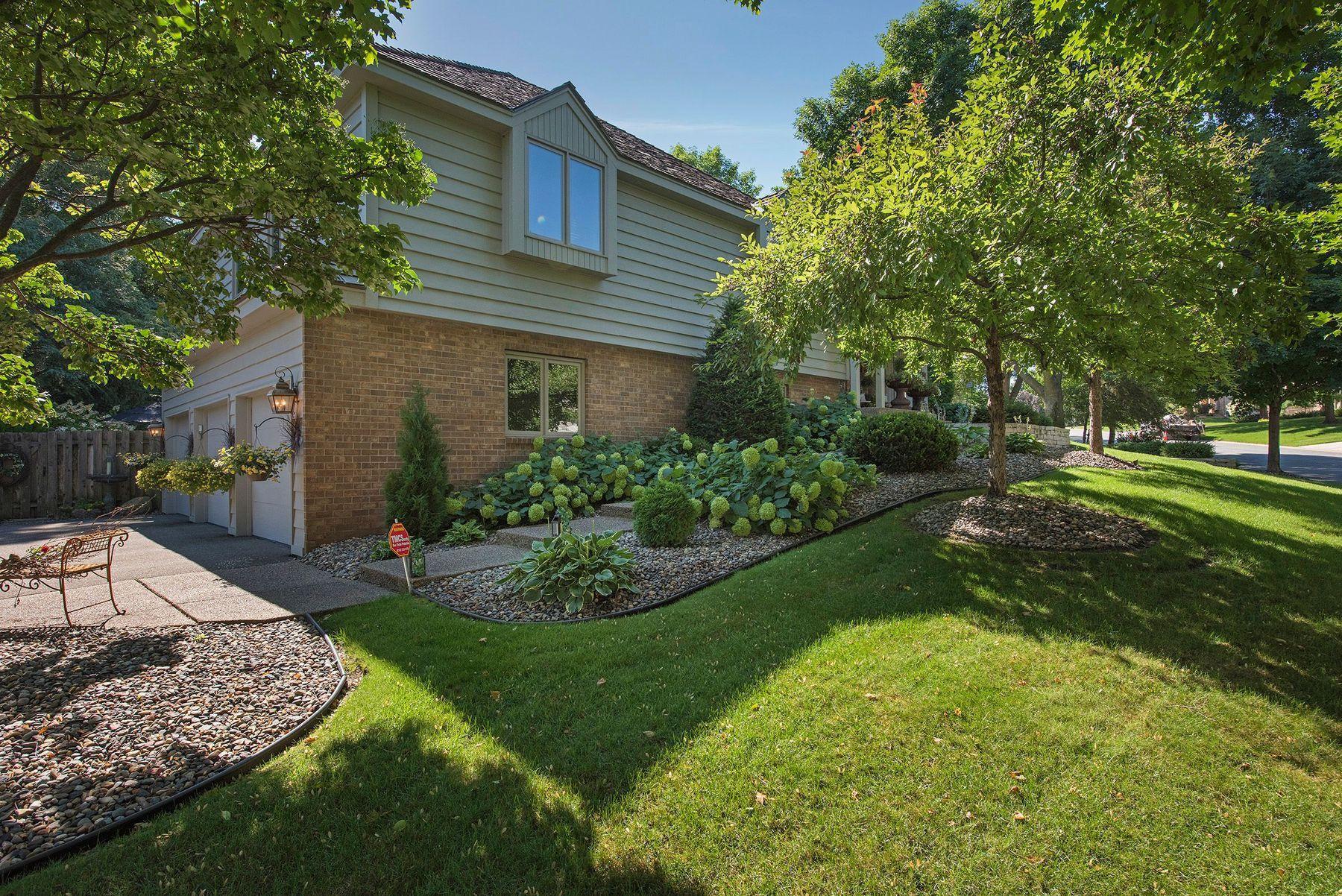 8725 Sandro Road Bloomington, MN 55438 - Photo 57 of 81